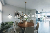 Wylie Court 衛理苑 | Living and Dining Room