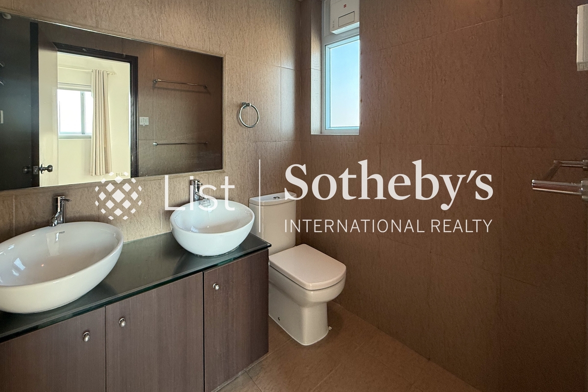 Luso Apartments 和域臺 | Master Bathroom