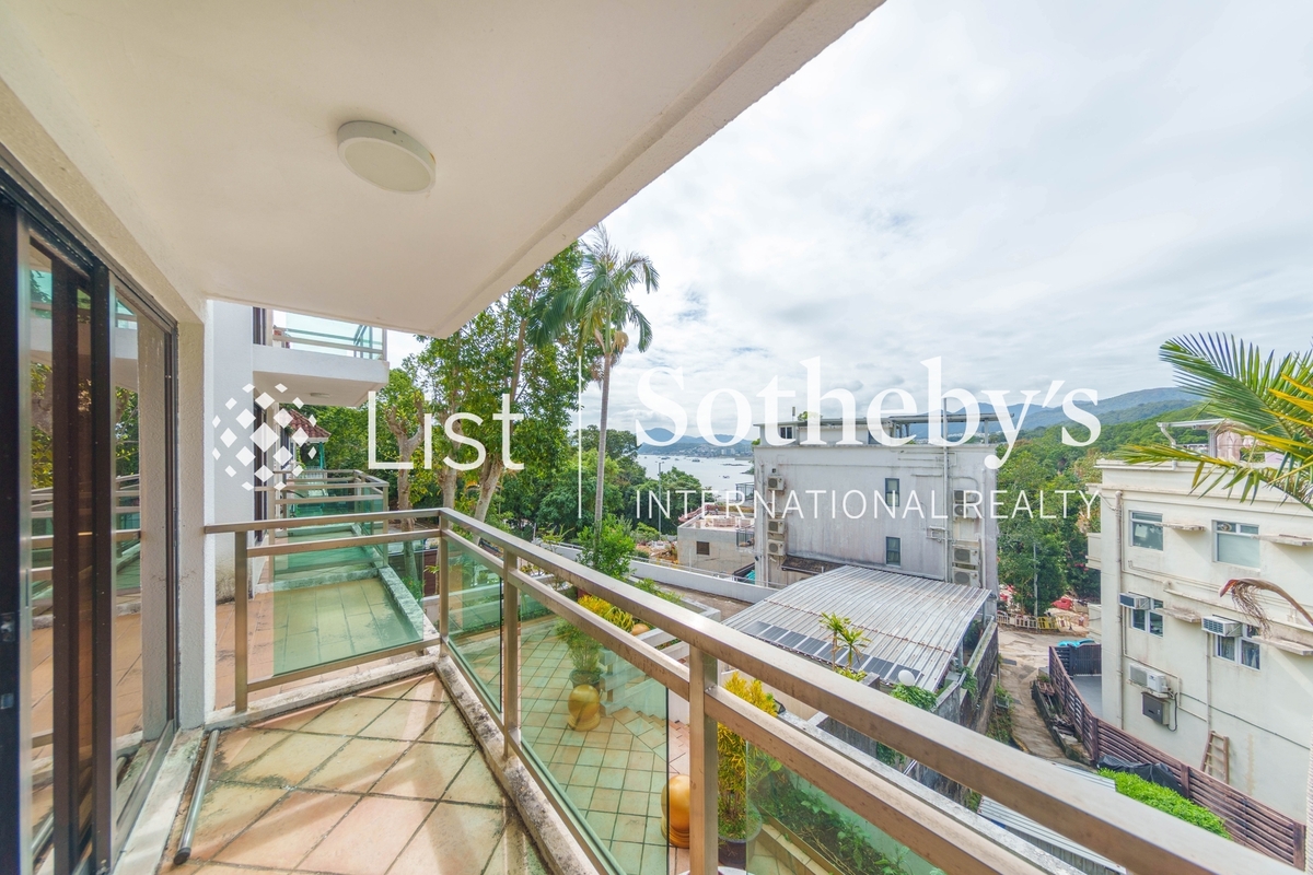 Welldo Villa 威都別墅 | Balcony off Third Bedroom