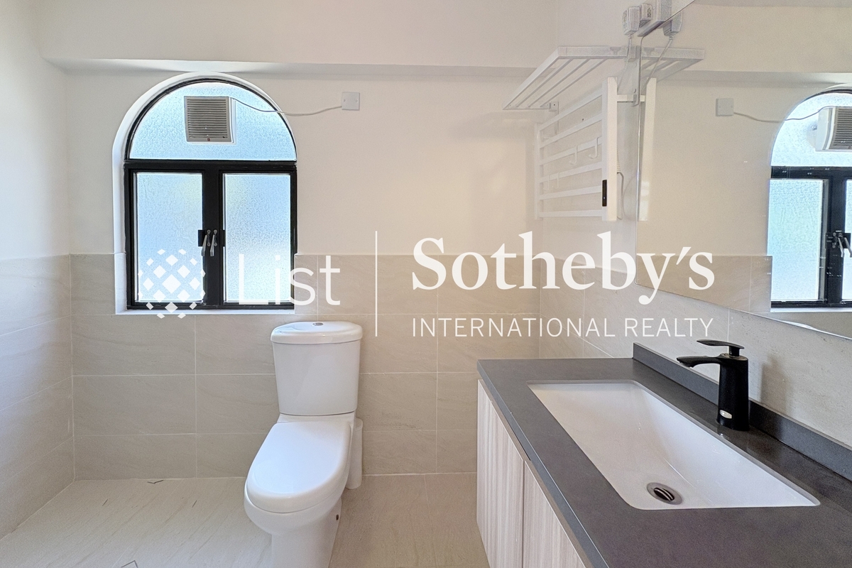 Sheung Sze Wan 相思湾 | Shared Bathroom 