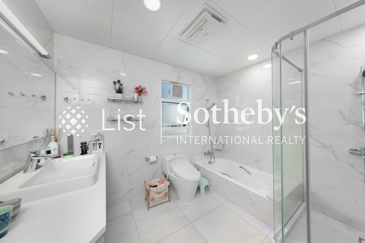 Marina Cove 匡湖居 | Bathroom