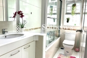 Ho Chung New Village 蠔涌新村 | Master Bathroom