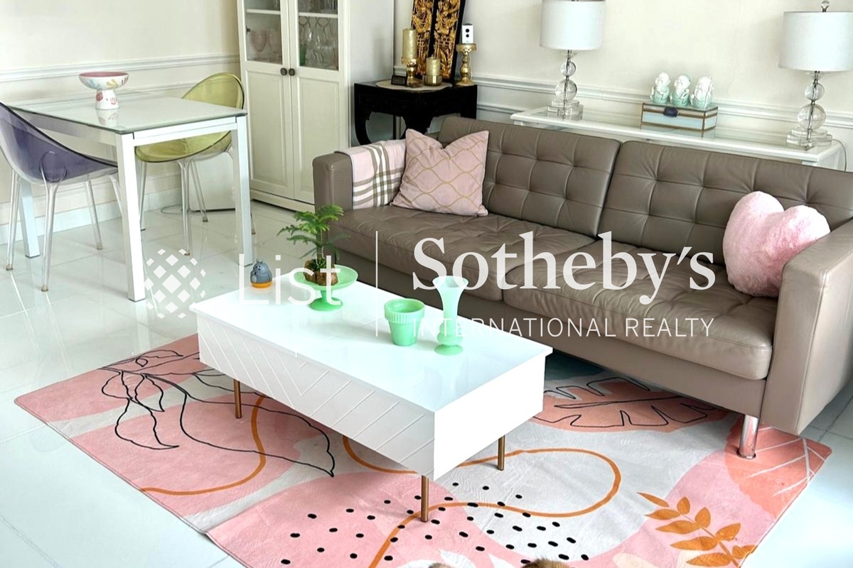 Ho Chung New Village 蠔涌新村 | Living and Dining Room