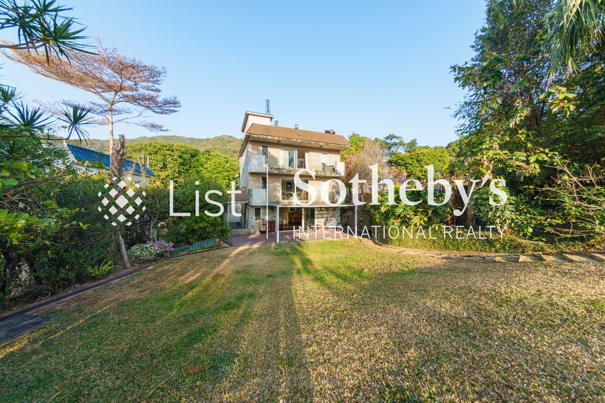 Tso Wo Hang 早禾坑 | Private Terrace off Living and Dining Room