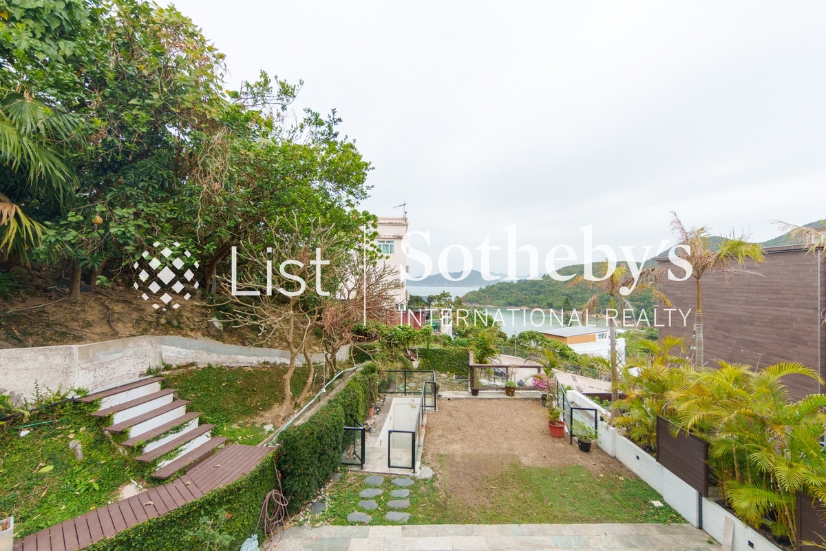 Tai Hang Hau Detached House 大坑口独立屋 | View from Living and Dining Room