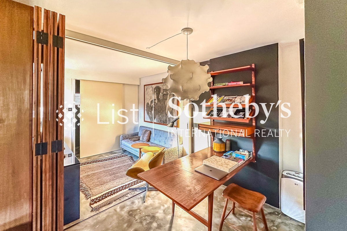 Ha Che 下輋 | Third En-suite Bedroom