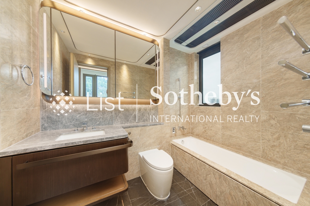 Mount POKFULAM Mount POKFULAM | Second En-suite Bathroom