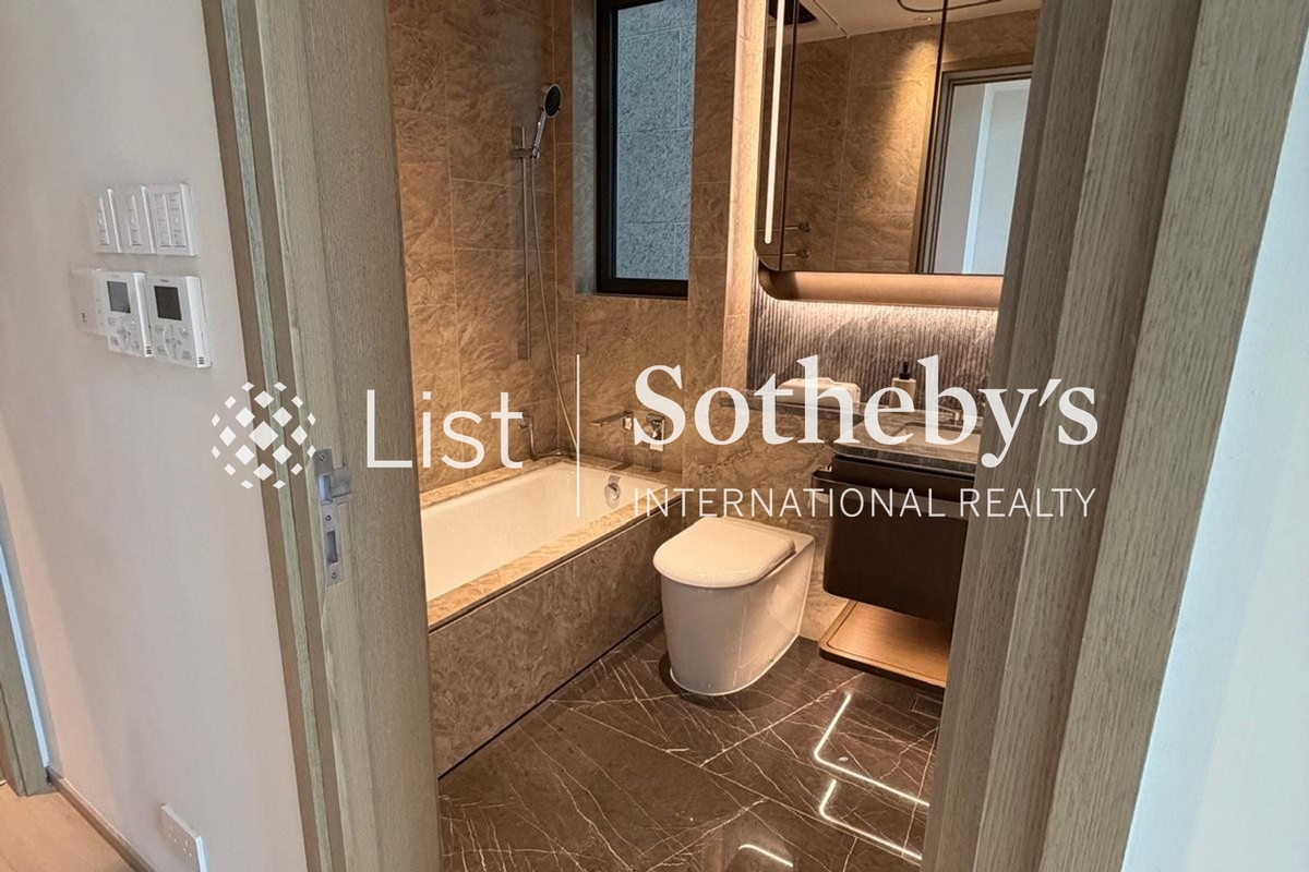 Mount POKFULAM Mount POKFULAM | Fourth En-suite Bathroom