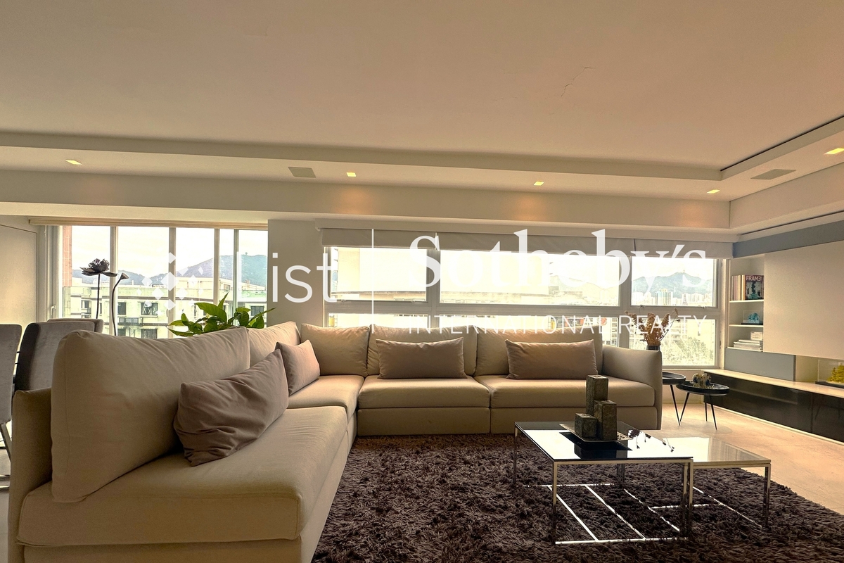 Cheerbond Court 昌邦閣 | Living Room