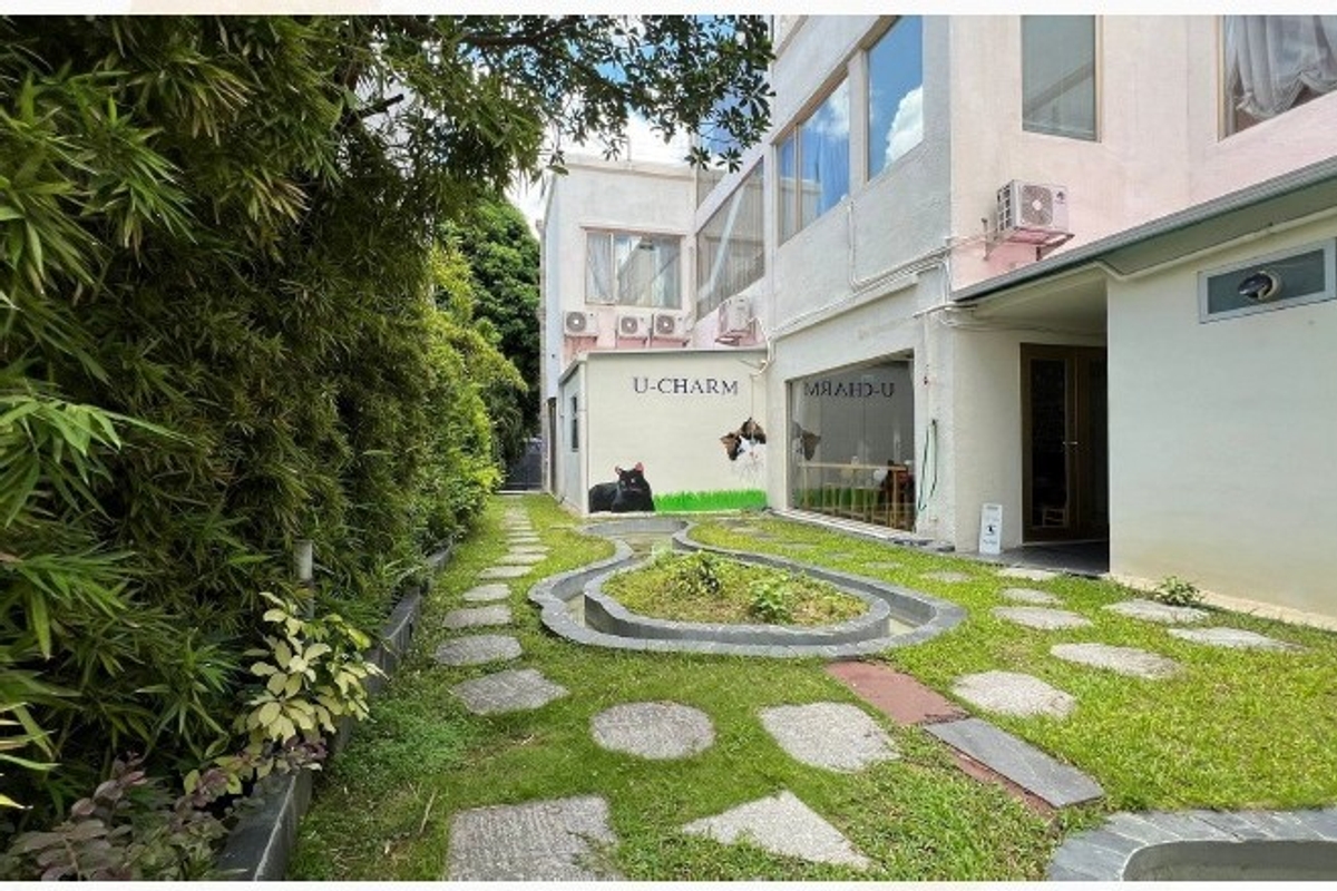 Waterloo Road 窩打老道 | Private Garden 