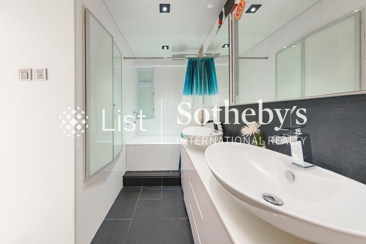 Marina Cove 匡湖居 | Fourth Bathroom