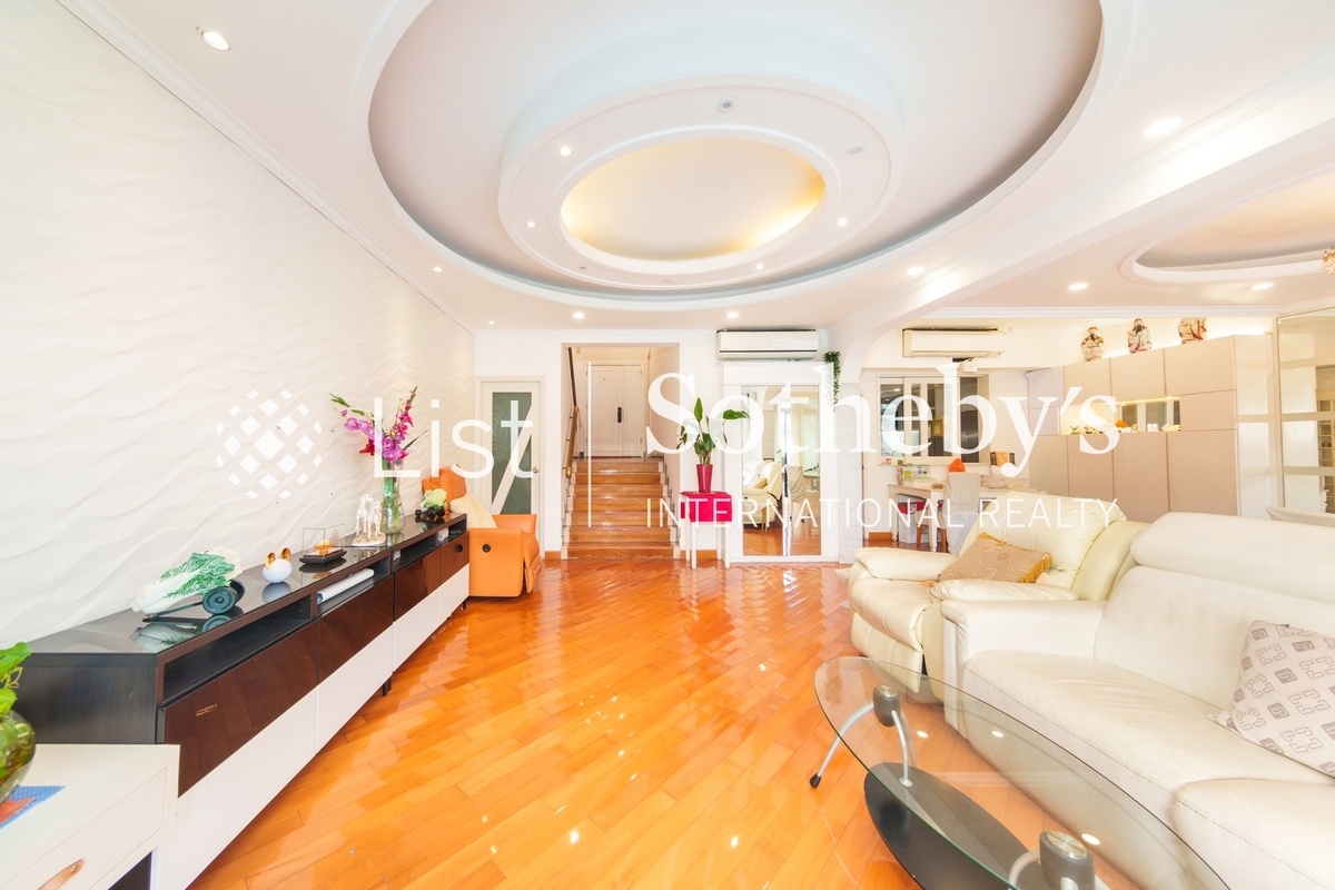 Marina Cove 匡湖居 | Living and Dining Room