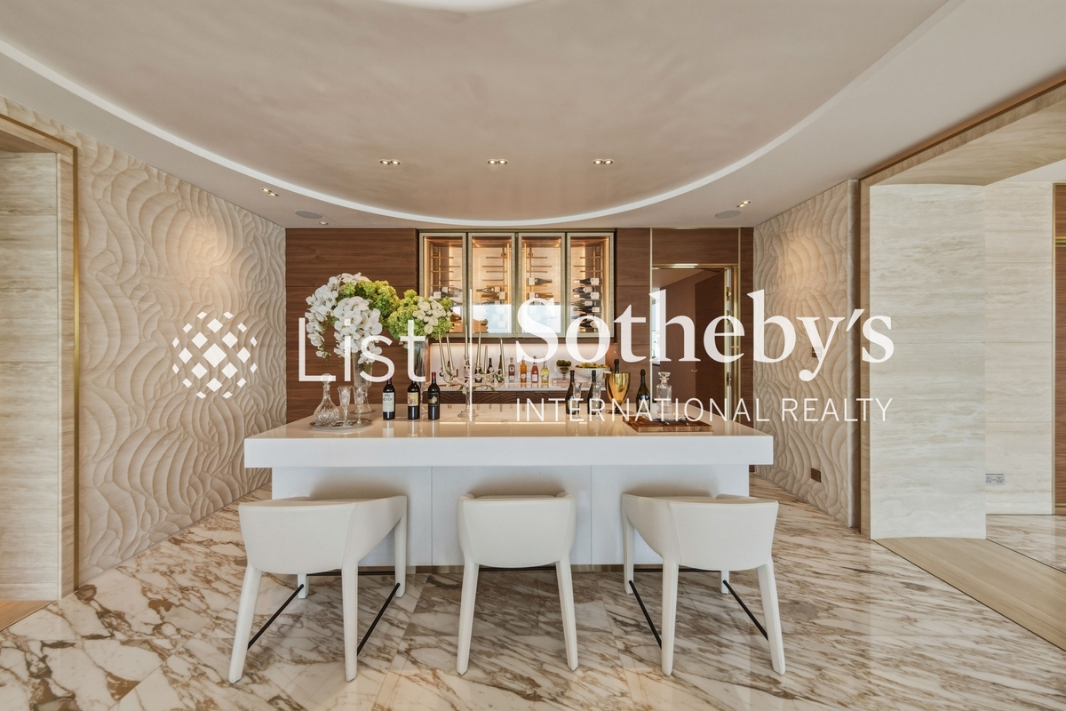 The Legacy 天御 | Bar Area