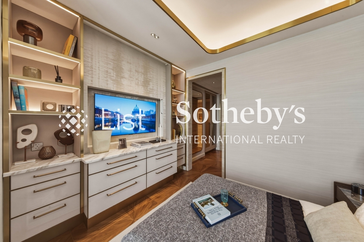 The Legacy 天御 | Third En-suite Bedroom