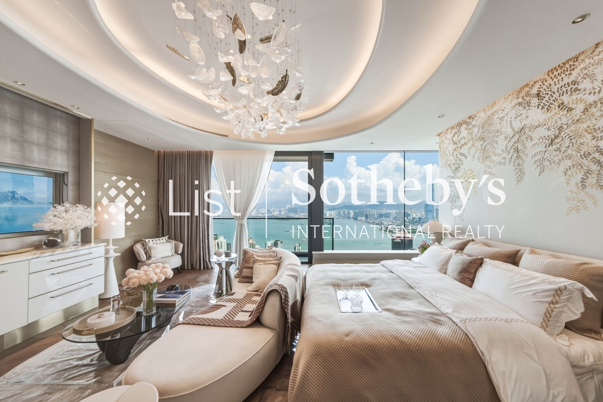 The Legacy 天御 | Master Bedroom