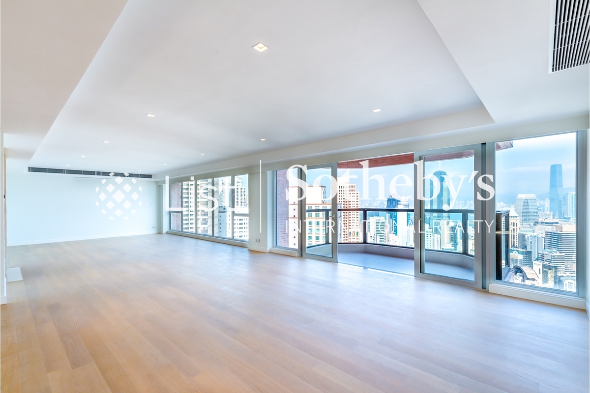 Estoril Court 愛都大廈 | Living Room