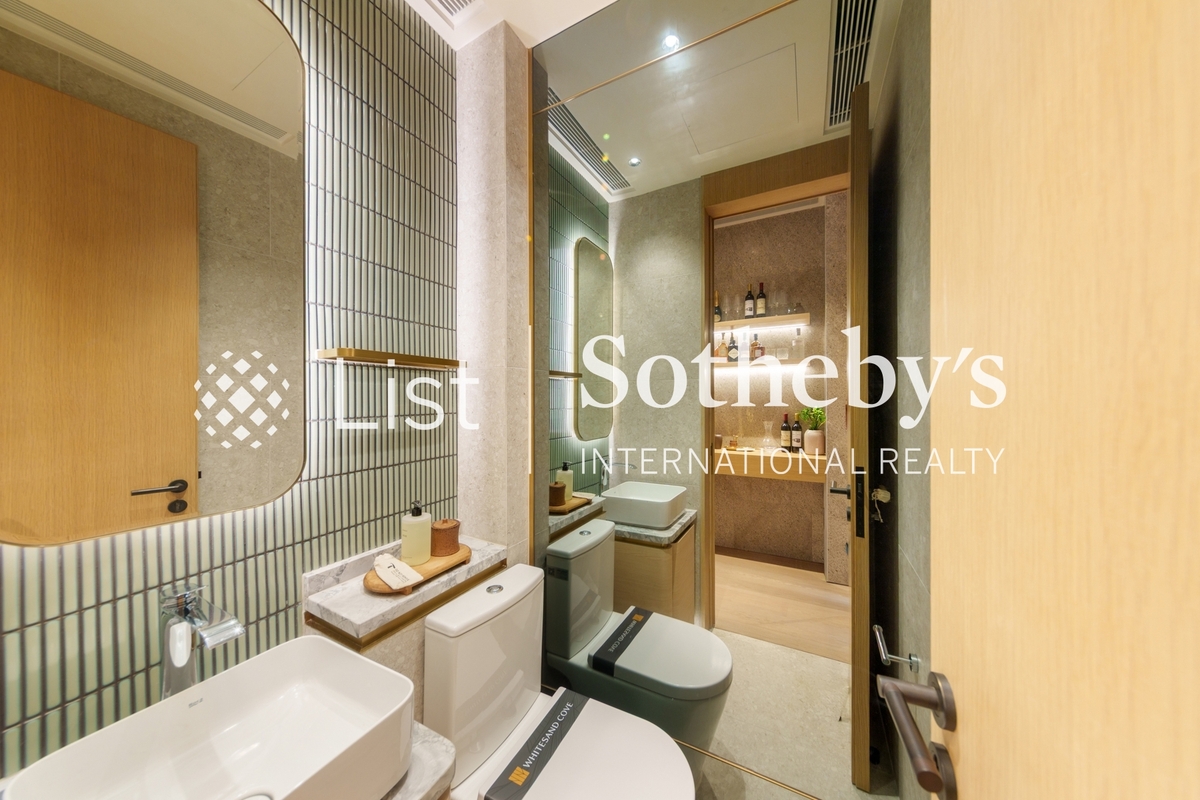 Whitesand Cove Whitesand Cove | Guest Powder Room