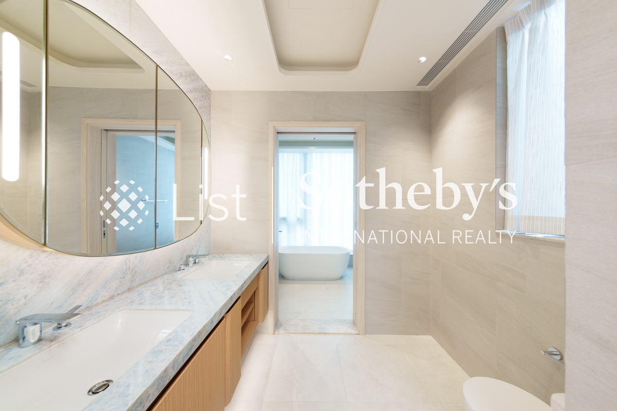 Whitesand Cove Whitesand Cove | Master Bathroom