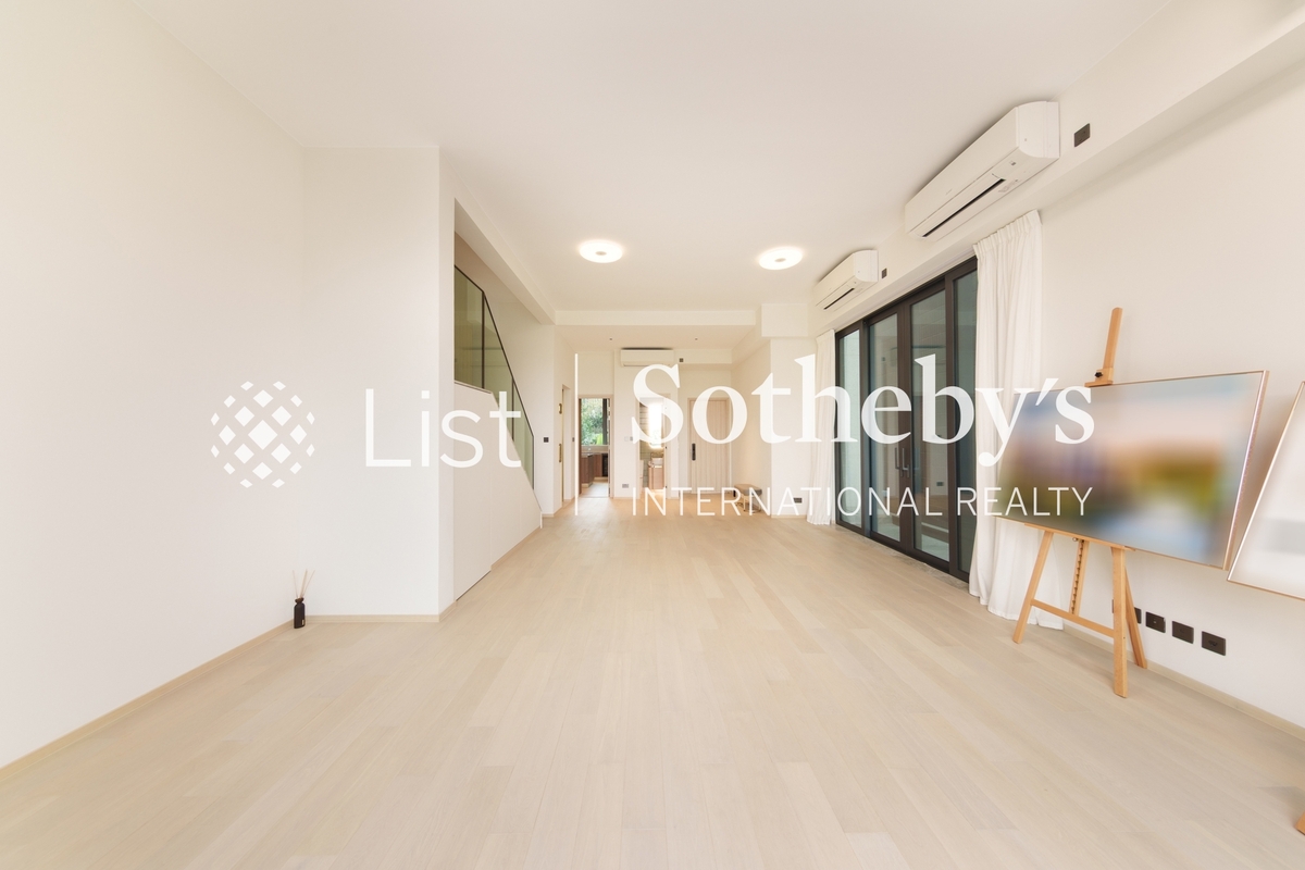 Whitesand Cove Whitesand Cove | Living and Dining Room