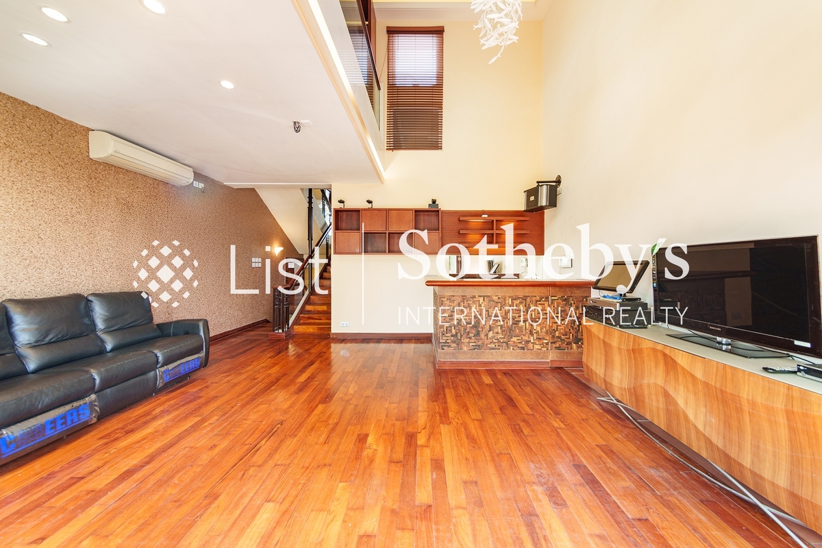 Marina Cove 匡湖居 | Living and Dining Room