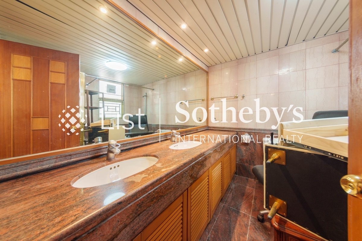La Salle Place 丽珊园 | Master Bathroom