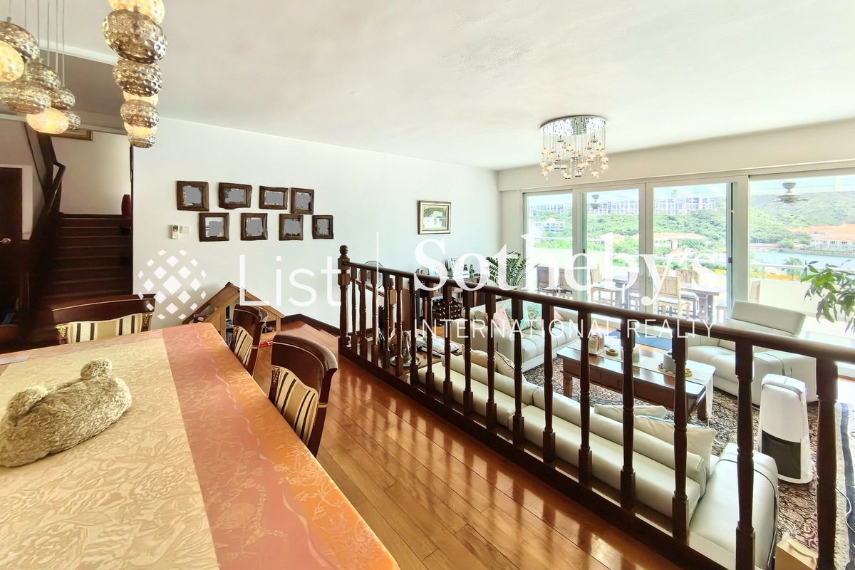 Headland Village Seabee Lane 蔚陽海蜂徑 | Living and Dining Room