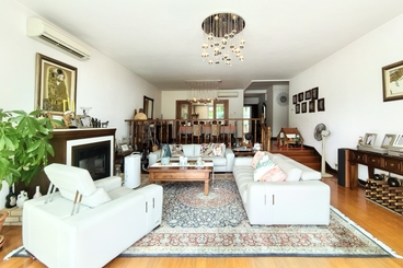 Headland Village Seabee Lane 蔚陽海蜂徑 | 