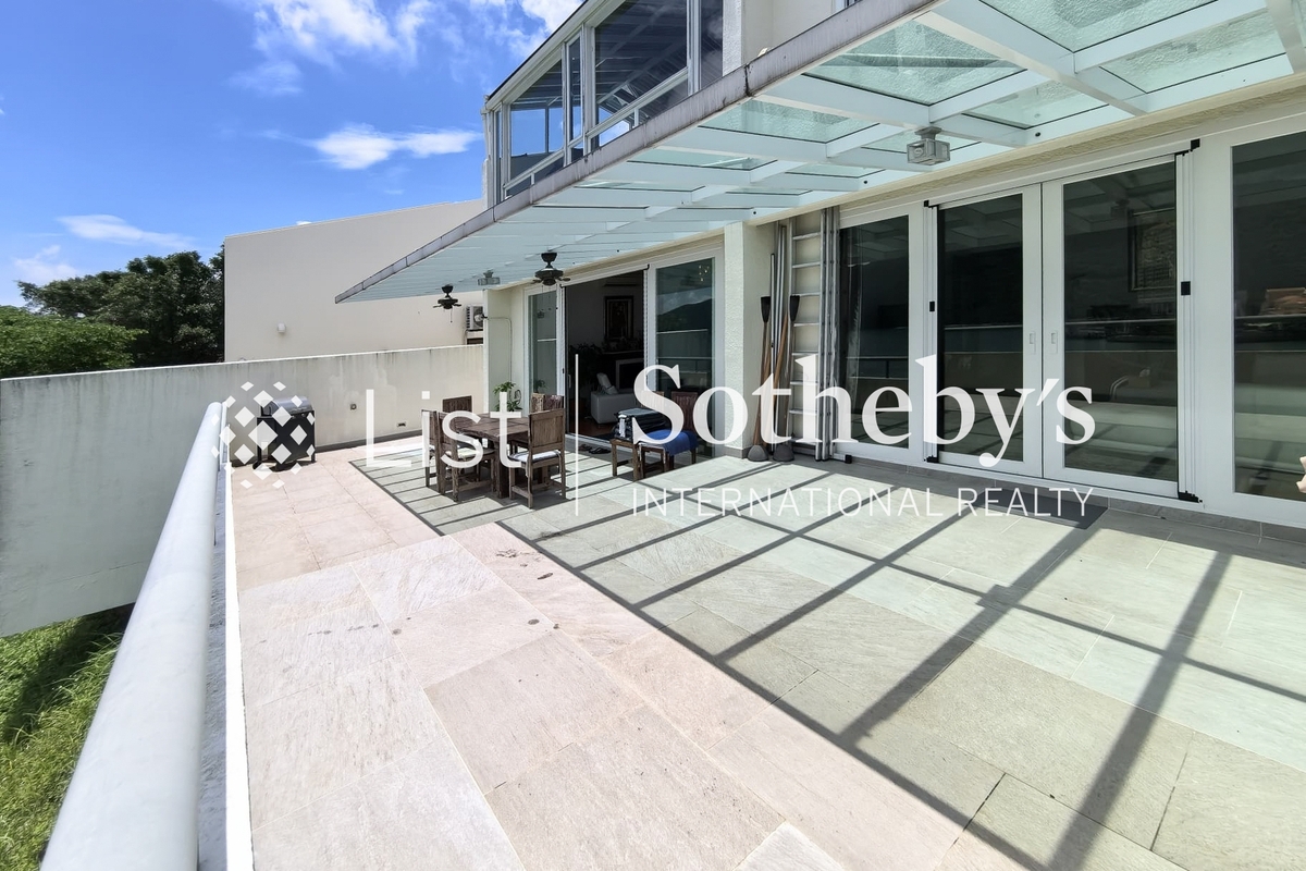 Headland Village Seabee Lane 蔚陽海蜂徑 | Balcony off Living Room