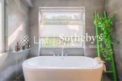 Mok Tse Che 莫遮𪨶 | Master Bathroom