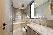 Central Residence by The Park 雅盈峰 | Master Bathroom