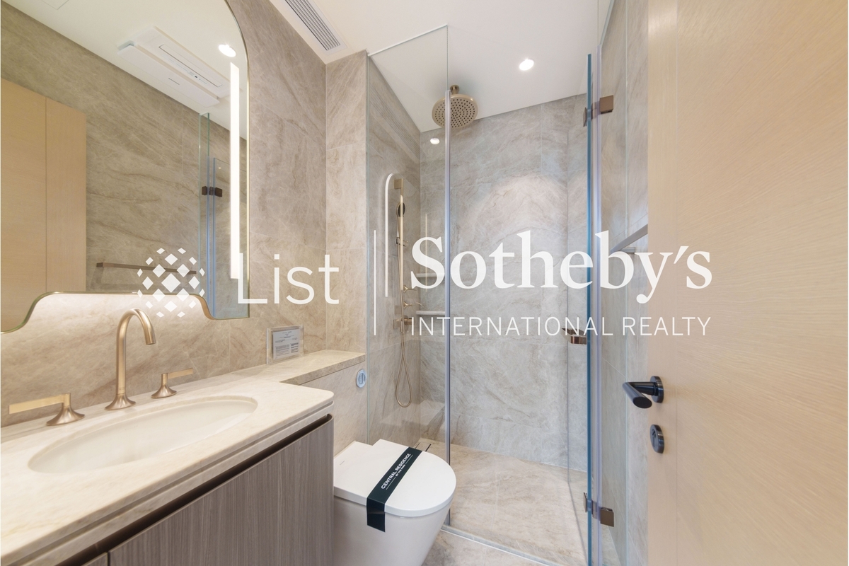 Central Residence by The Park 雅盈峰 | Bathroom