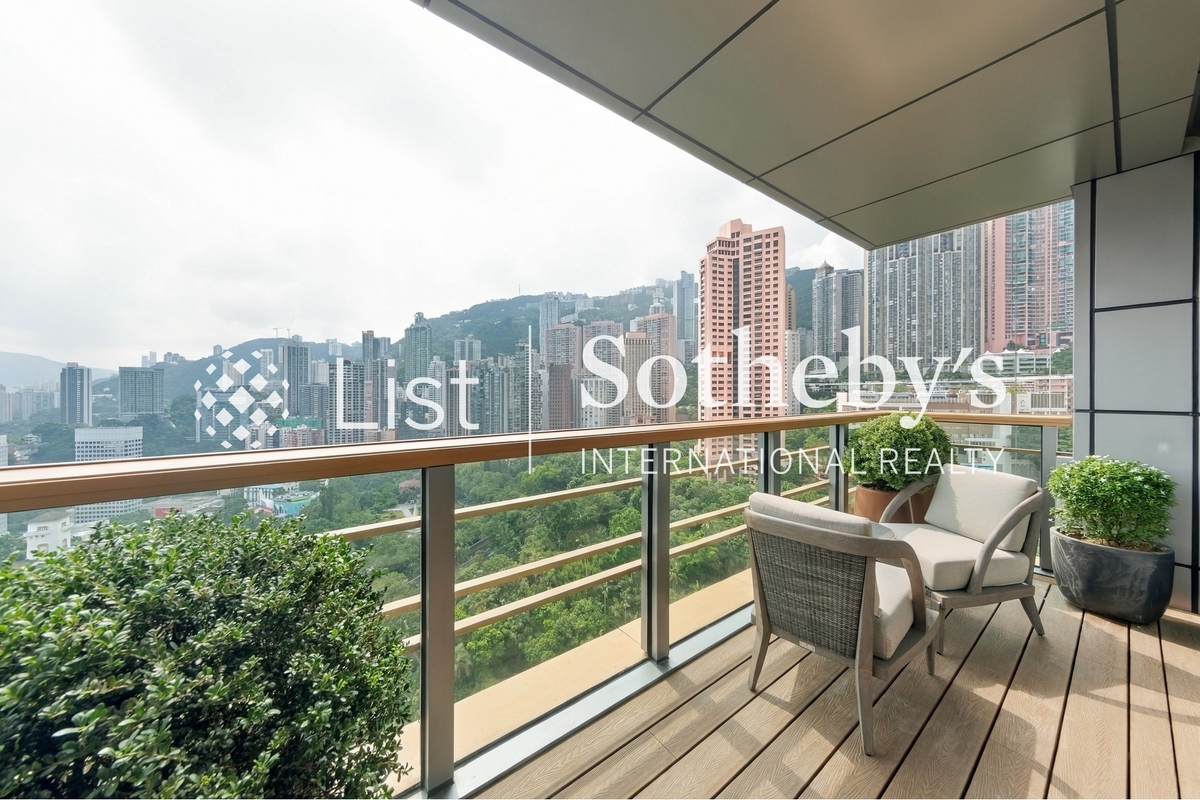 Central Residence by The Park 雅盈峰 | Balcony off Living and Dining Room