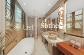 Central Residence by The Park 雅盈峰 | Master Bathroom