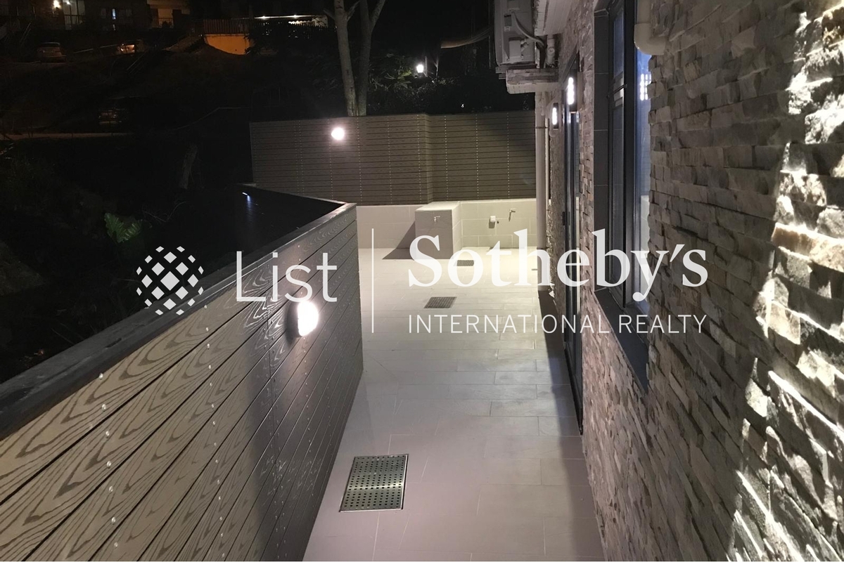 Wong Chuk Wan 黃竹灣 | Private Garden off Living and Dining Room