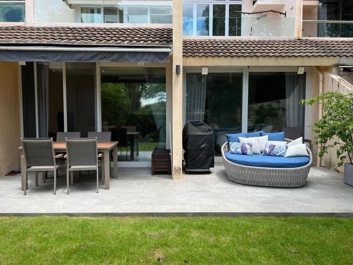Discovery Bay Phase 1 - Beach Village Seabee Lane 愉景灣 1期 碧濤海蜂徑 | Private Garden off Living and Dining Room